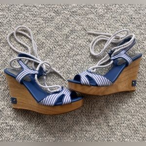 ⭐️ 3 for $8 Lauren Ralph Lauren Wedges